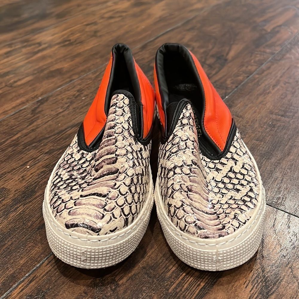 Kurt Geiger London Sneakers Women's 37 US 6.5 Snake Skin Print Made In Italy EUC - Picture 2 of 8